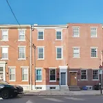 Stay At Luna At Spring Garden