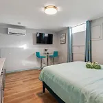 Stay At Luna At Spring Garden